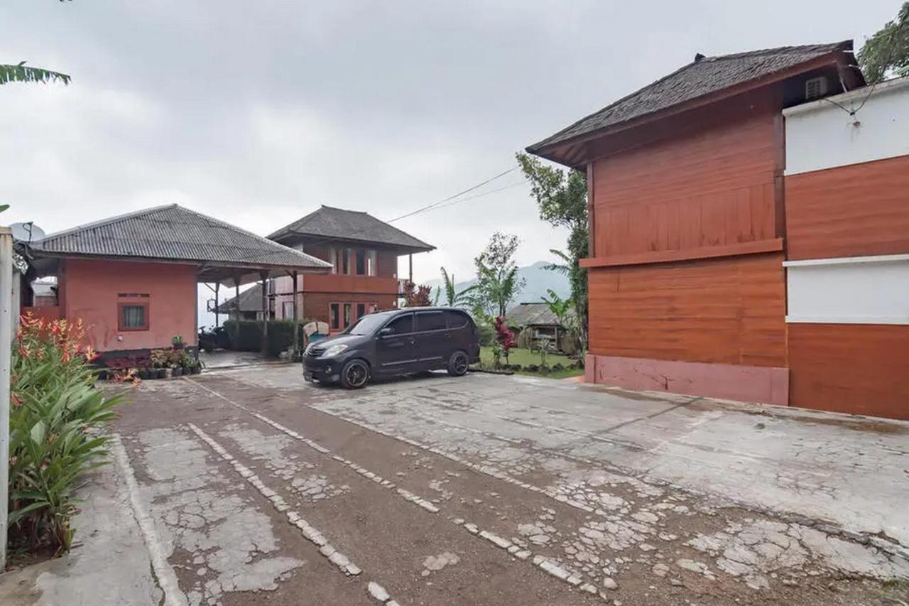 Kanaka Residence Mitra Reddoorz Ciater Exterior foto