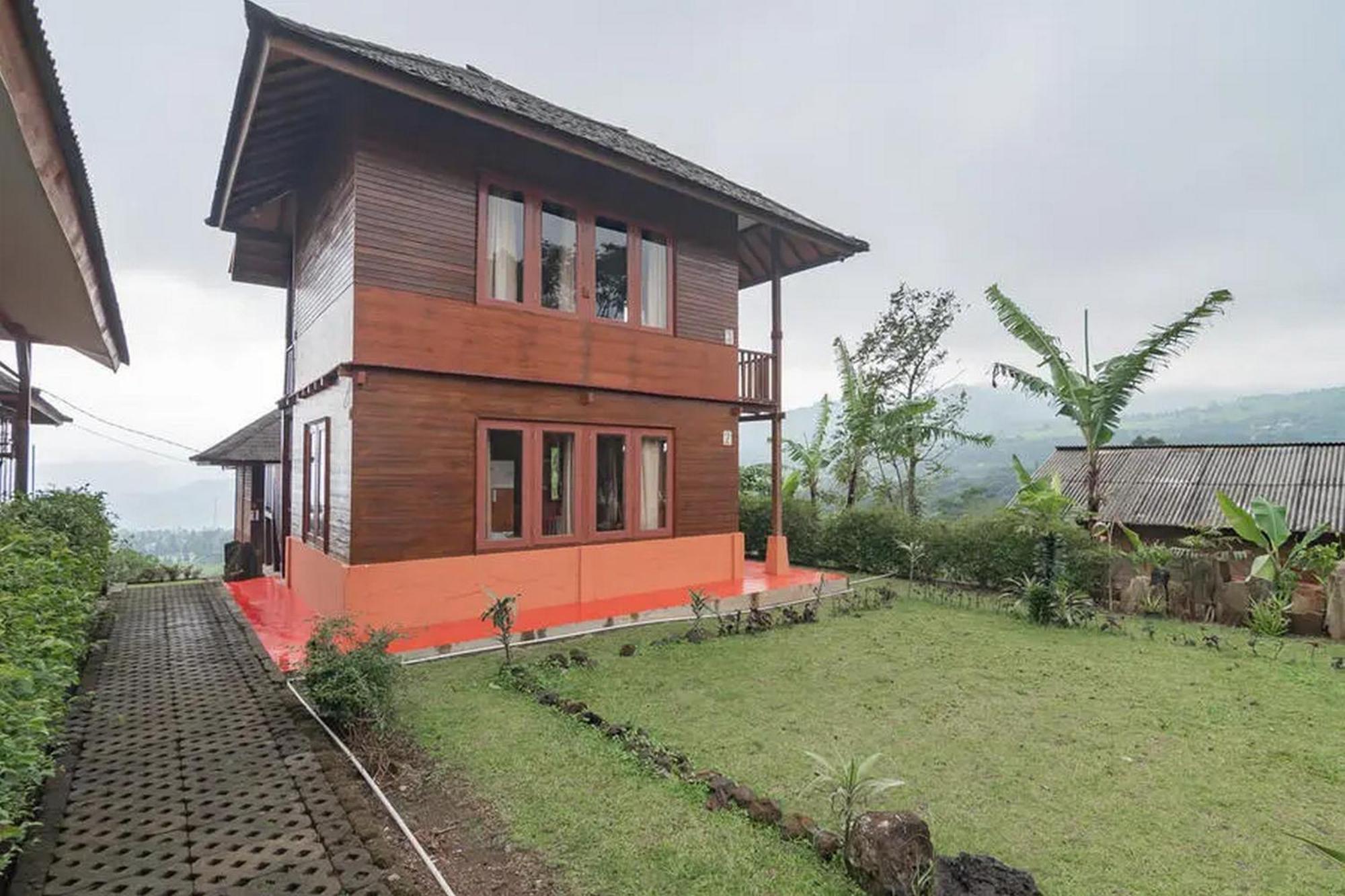 Kanaka Residence Mitra Reddoorz Ciater Exterior foto